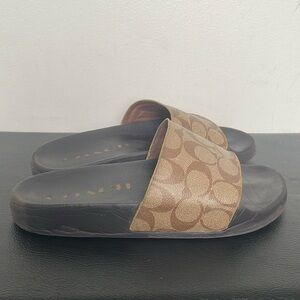 Coach slides size 7